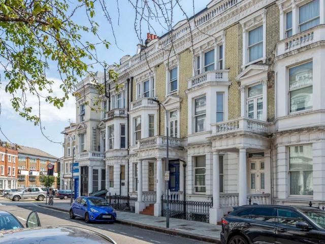 House for rent in West Kensington, Greater London