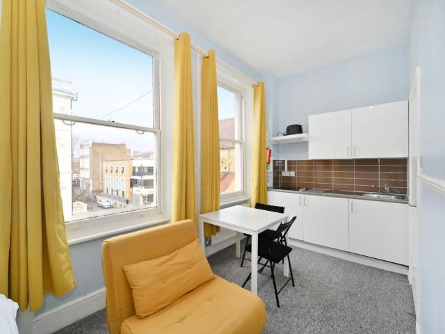 Studio for rent in West Kensington, Greater London