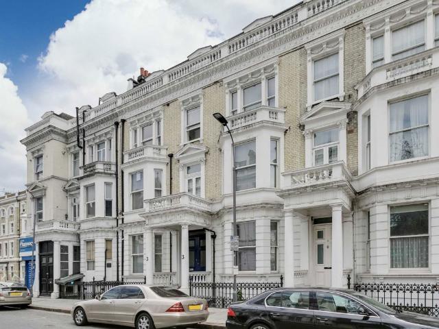 Studio for rent in West Kensington, Greater London