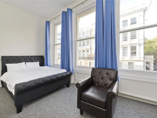 House for rent in West Kensington, Greater London
