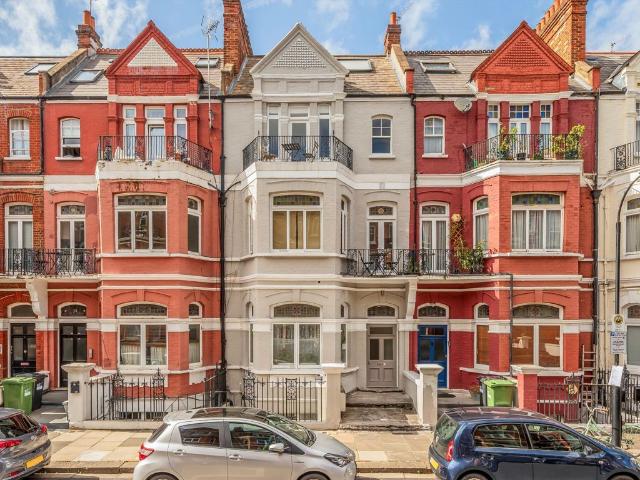 Studio for rent in West Kensington, Greater London