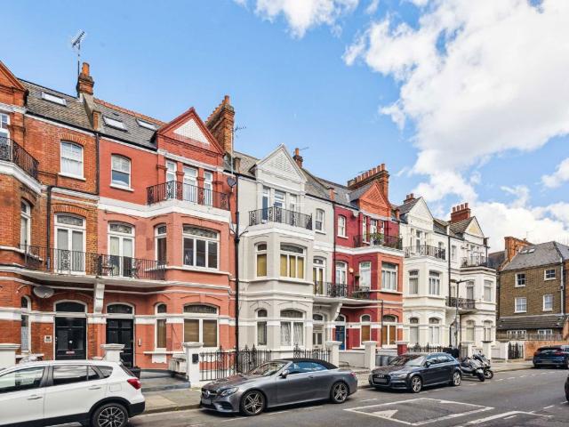 Studio for rent in London Borough of Hammersmith and Fulham, Greater London