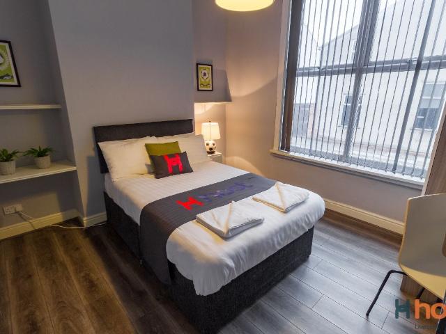 Room for rent in Calderstones