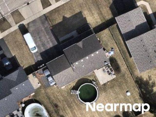 House for sale in Mchenry, Illinois