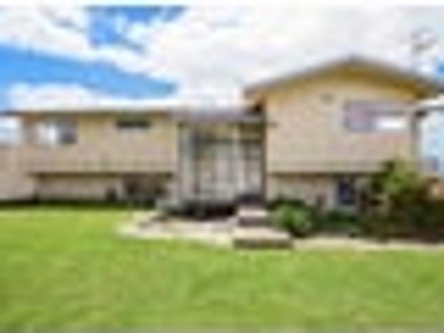 House for rent in Castor Bay