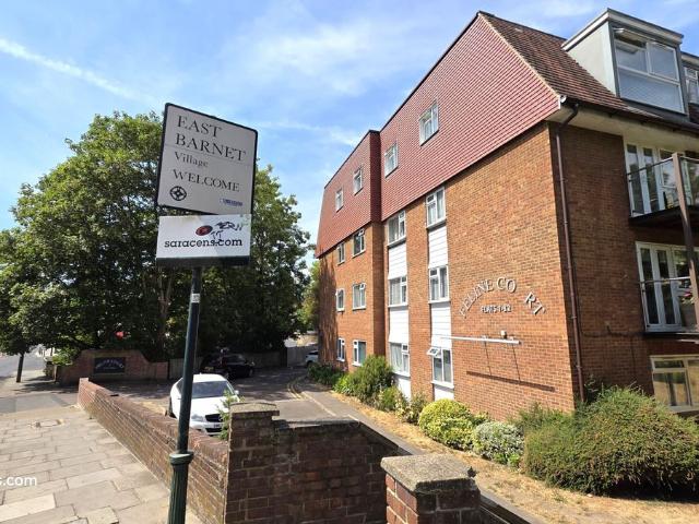 Apartment for rent in East Barnet, Greater London