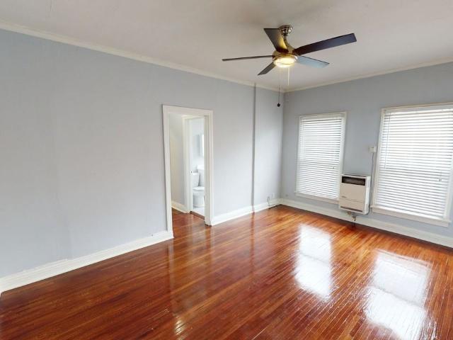 Apartment for rent in Canoga Park, California