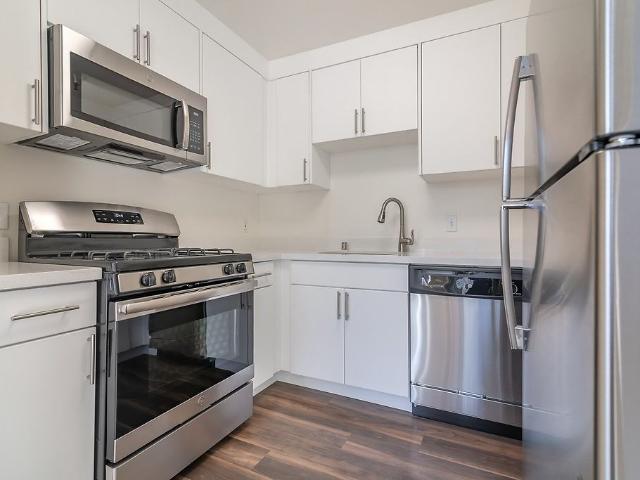 Apartment for rent in Adams-Normandie, Los Angeles