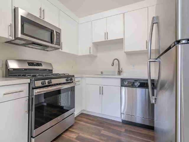 Apartment for rent in Canoga Park, California