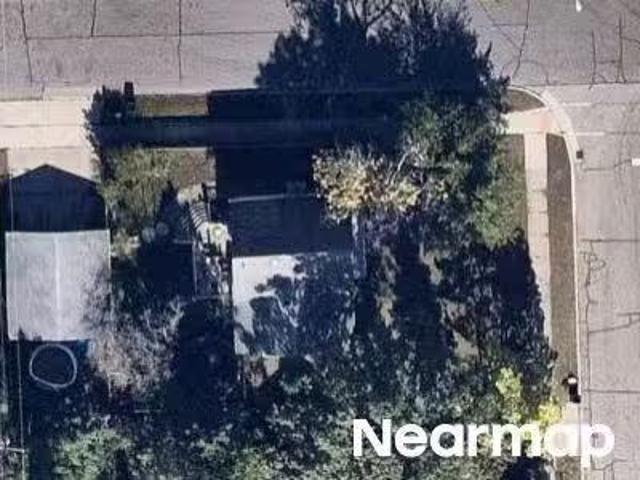 House for sale in Troy