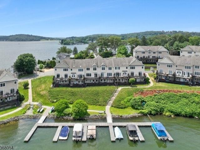 Condo for sale in Mount Arlington