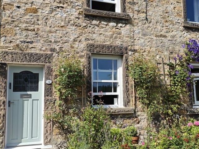 House for rent in Froggatt, East Midlands
