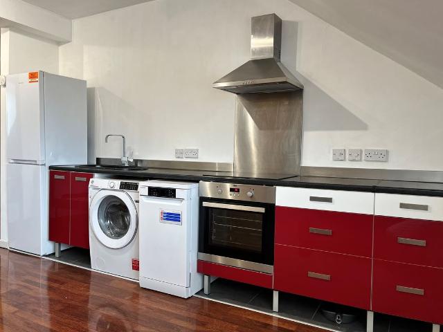 Apartment for rent in London Borough of Lewisham, Ladywell