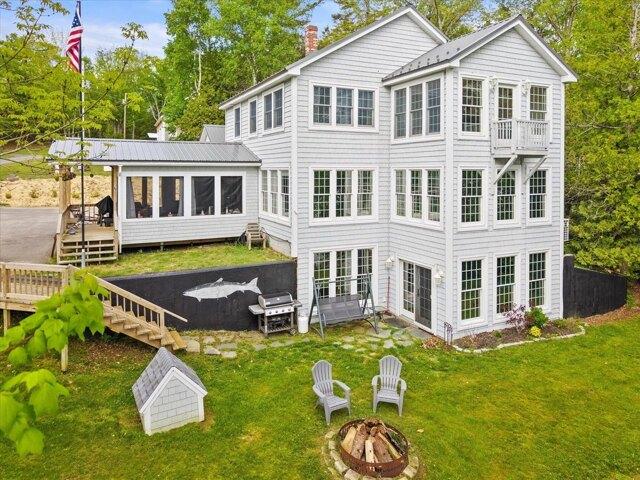 House for sale in Maine