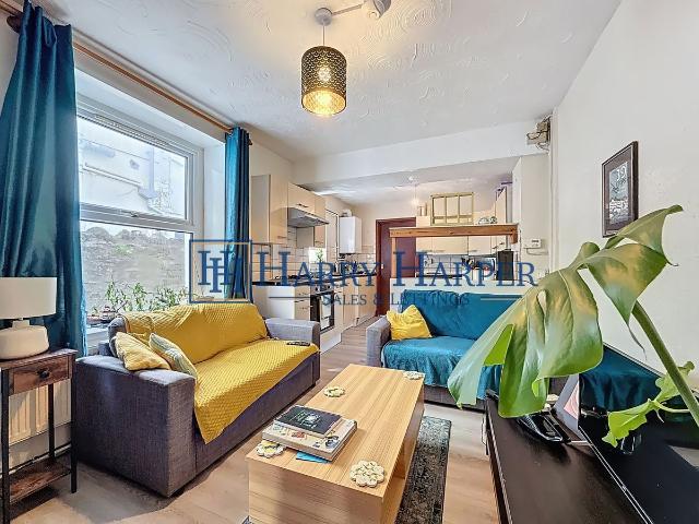 Apartment for rent in Maindy, Cardiff