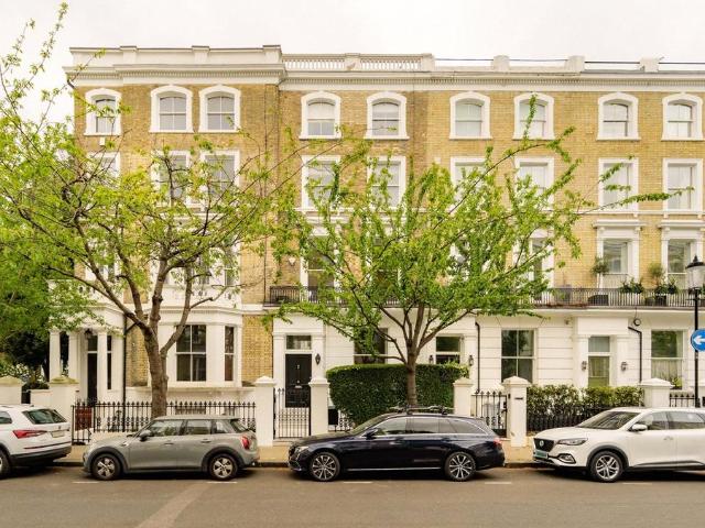 House for rent in Brompton, Greater London