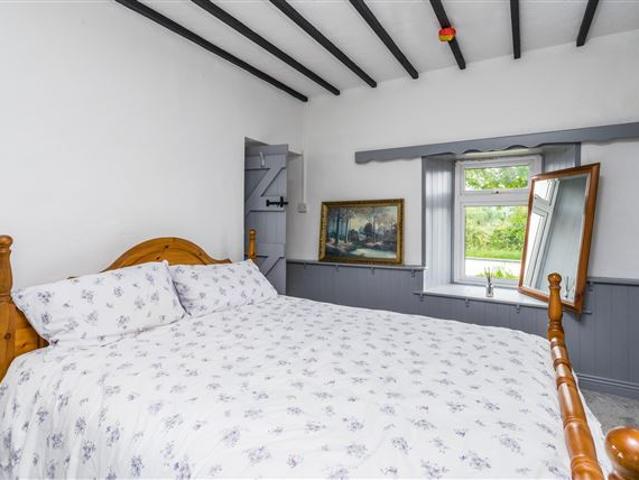 Terraced House for sale in Strokestown