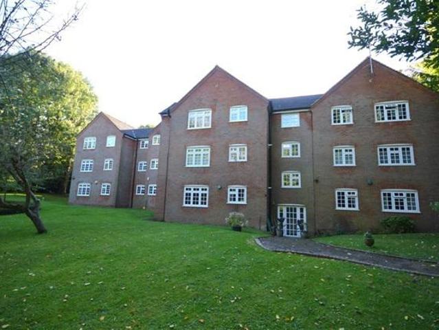 Apartment for rent in St Albans, Five Acres