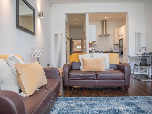 Apartment for rent in Falcon Lodge, Wales