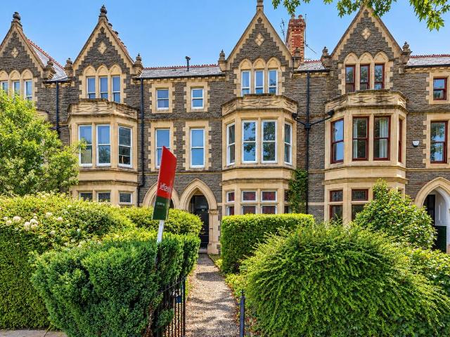 Apartment for rent in Falcon Lodge, Wales