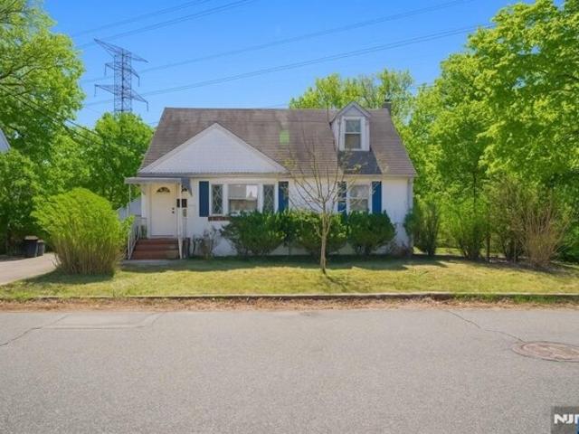 House for sale in Mahwah, New Jersey