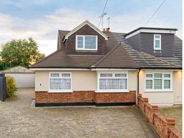 House for rent in Pilgrims' Hatch, Navestock Side