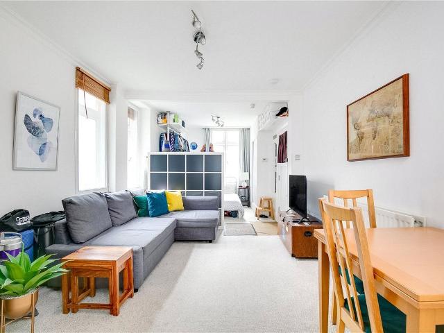 Studio for rent in Victoria, Greater London