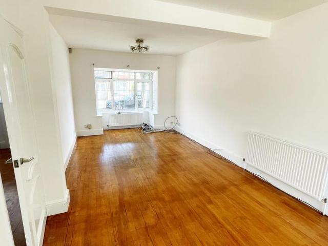 House for rent in Freezywater, Greater London