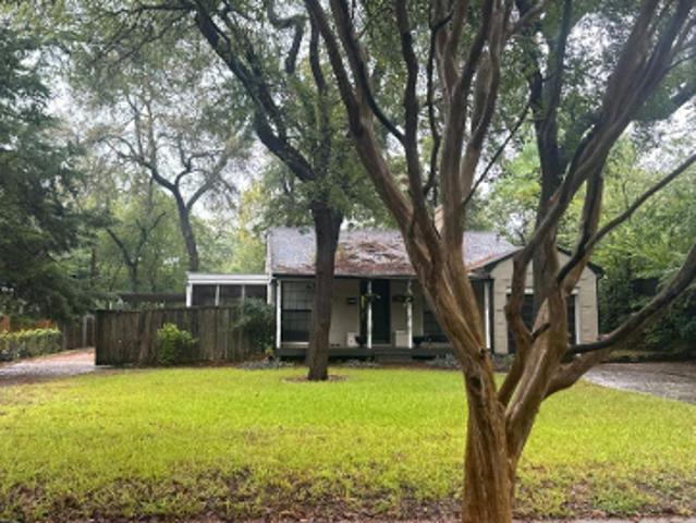 House for sale in Dallas, Dallas County