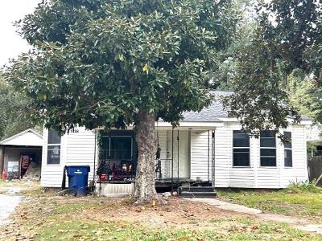 House for sale in Sulphur