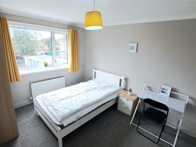 Room for rent in Stirchley, Telford