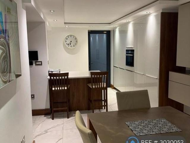House for rent in Paddington, Greater London