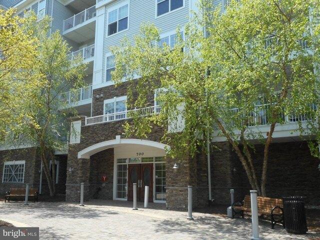 Condo for sale in Cambridge Condo for sale in Cambridge