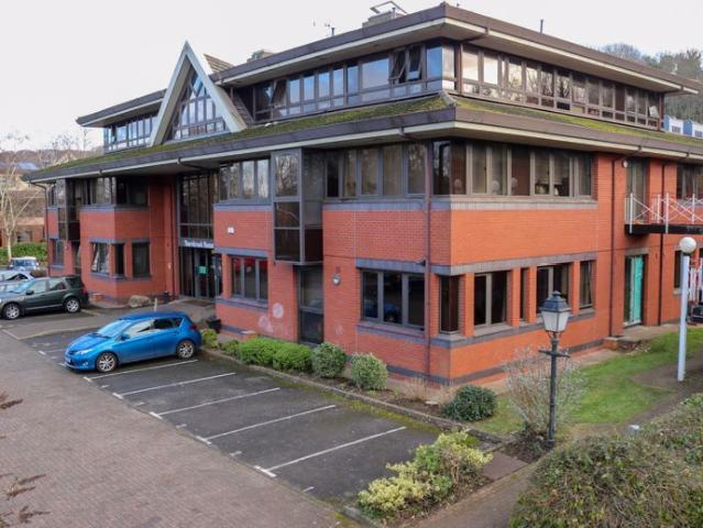 Apartment for rent in Fole, Surrey