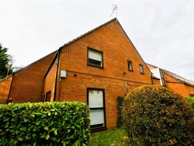 Apartment for rent in Catteshall, Fole