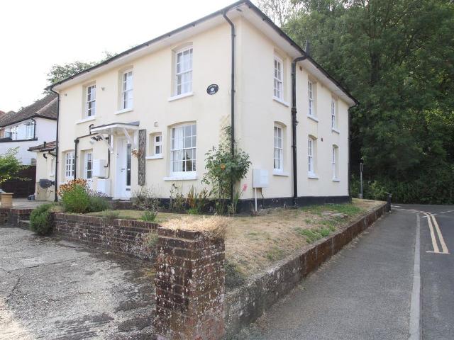 Apartment for rent in Catteshall, Fole