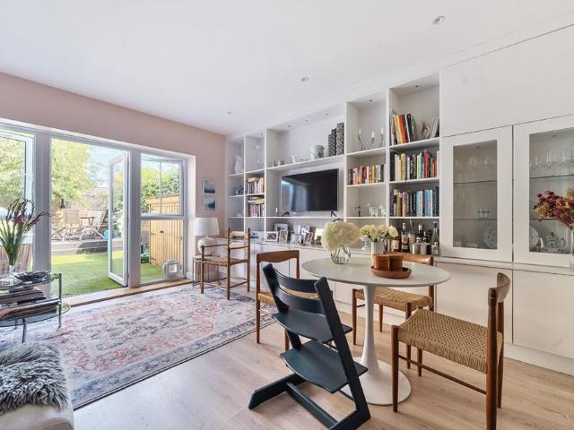 House for rent in Holloway Hill, Fole