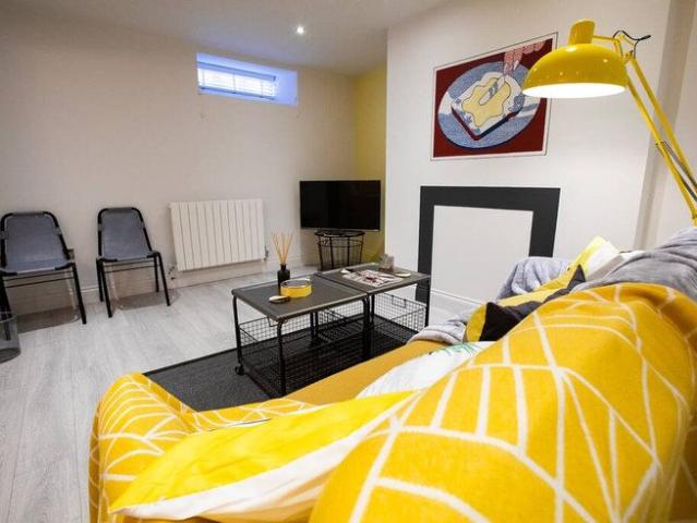 Studio for rent in Lakenham, East Bank