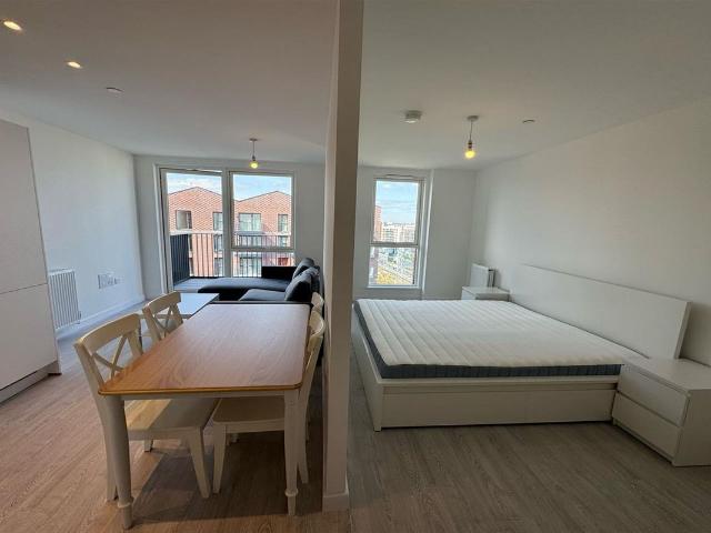 Studio for rent in Hayes, Greater London