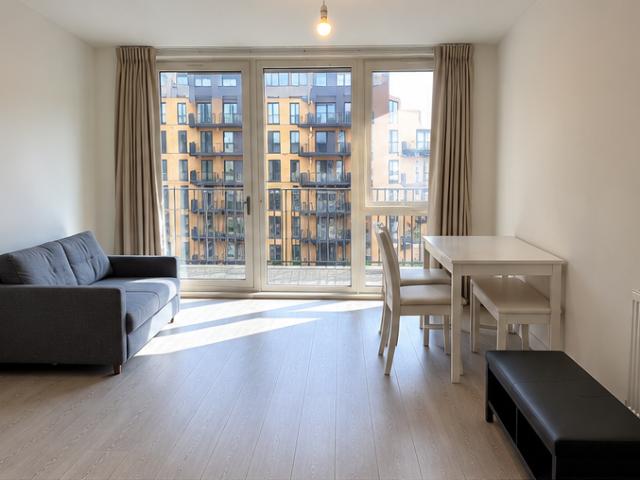Apartment for rent in Hayes Village, Greater London