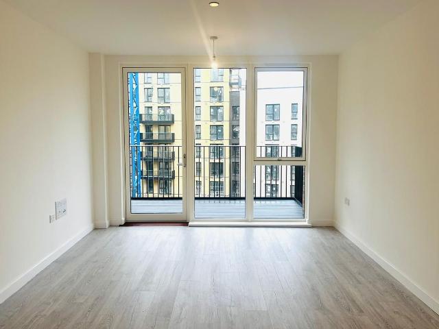 Apartment for rent in Hayes, Greater London
