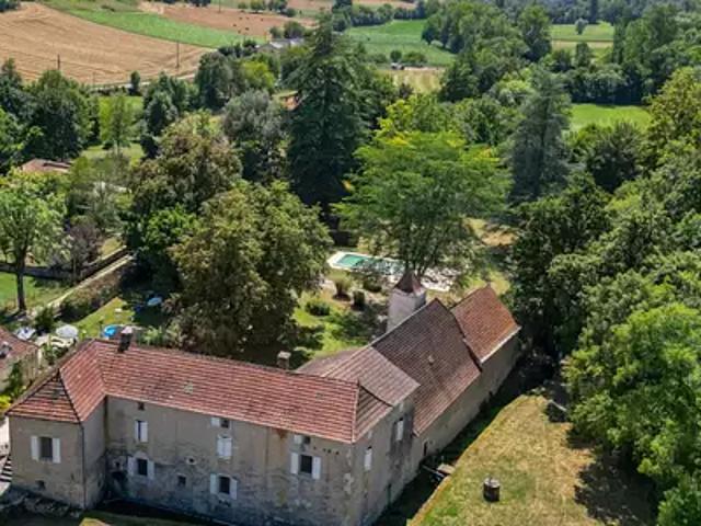 Maison vente à La Fère, Catus