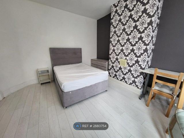 Room for rent in Stoke, Stoke-on-Trent