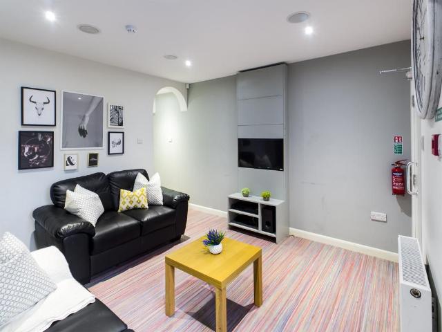House for rent in Stoke, Stoke-on-Trent