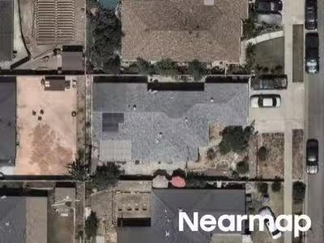 House for sale in Long Beach