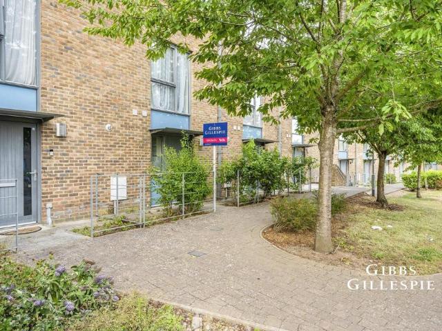 House for rent in Pinner, Greater London