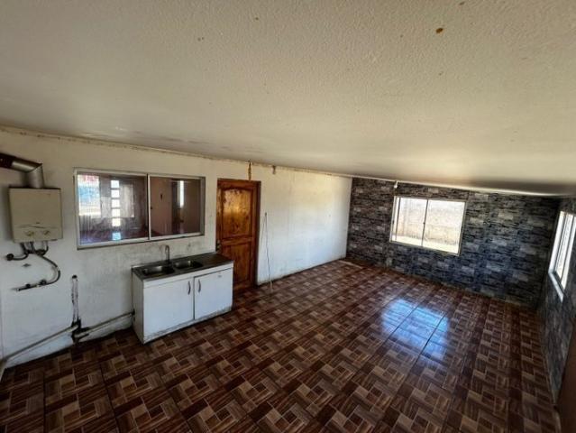 Cauquenes, Venta, casa esquina con amplio terreno en cauquenes 2115 uf