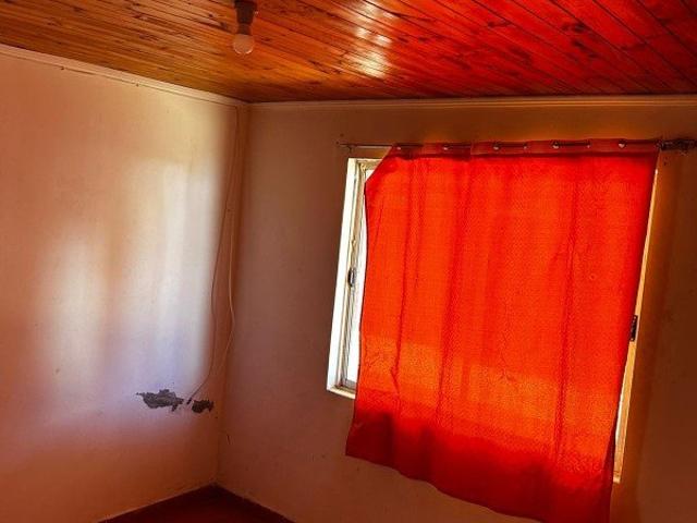 Cauquenes, Venta, casa esquina con amplio terreno en cauquenes 2115 uf