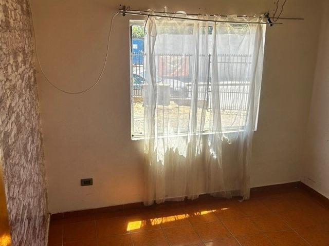 Cauquenes, Venta, casa esquina con amplio terreno en cauquenes 2115 uf