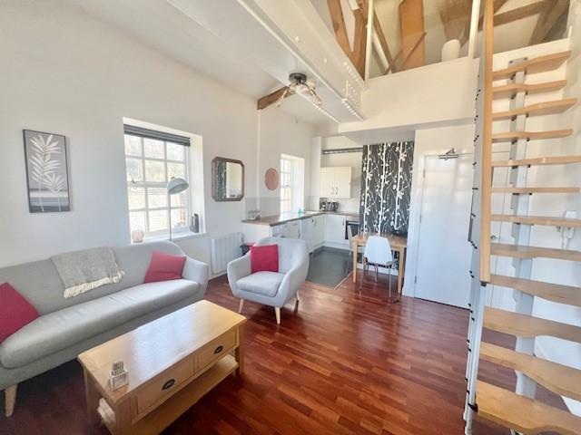 Apartment for rent in Woolshops, Calderdale